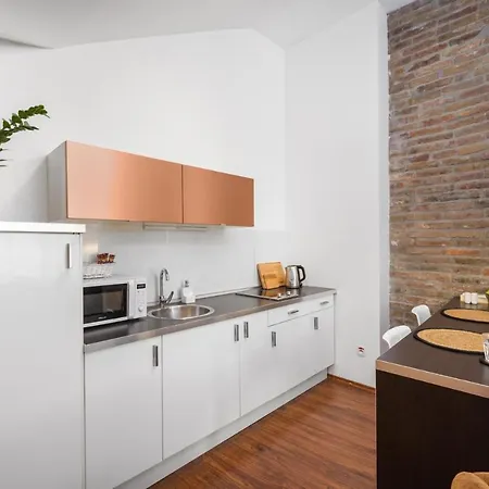 Hotel Garni Virgo Pressburg