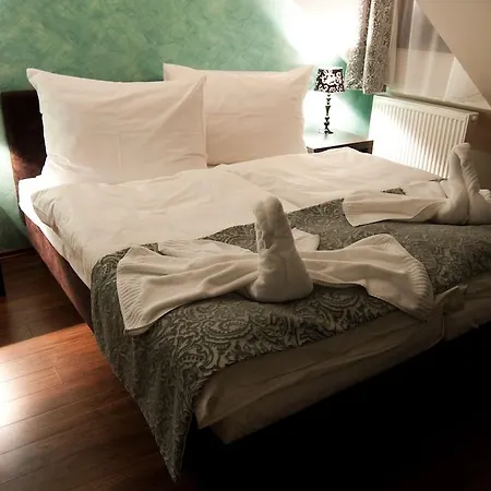Hotel Garni Virgo Pressburg