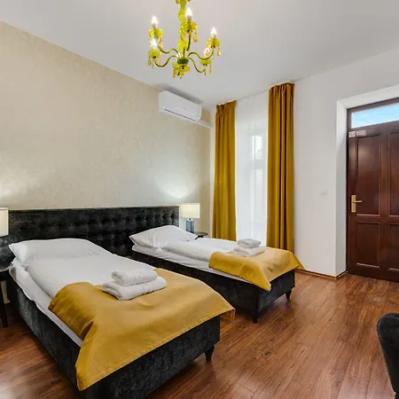 Garni Virgo Szálloda 3*