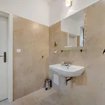 Garni Virgo Братислава